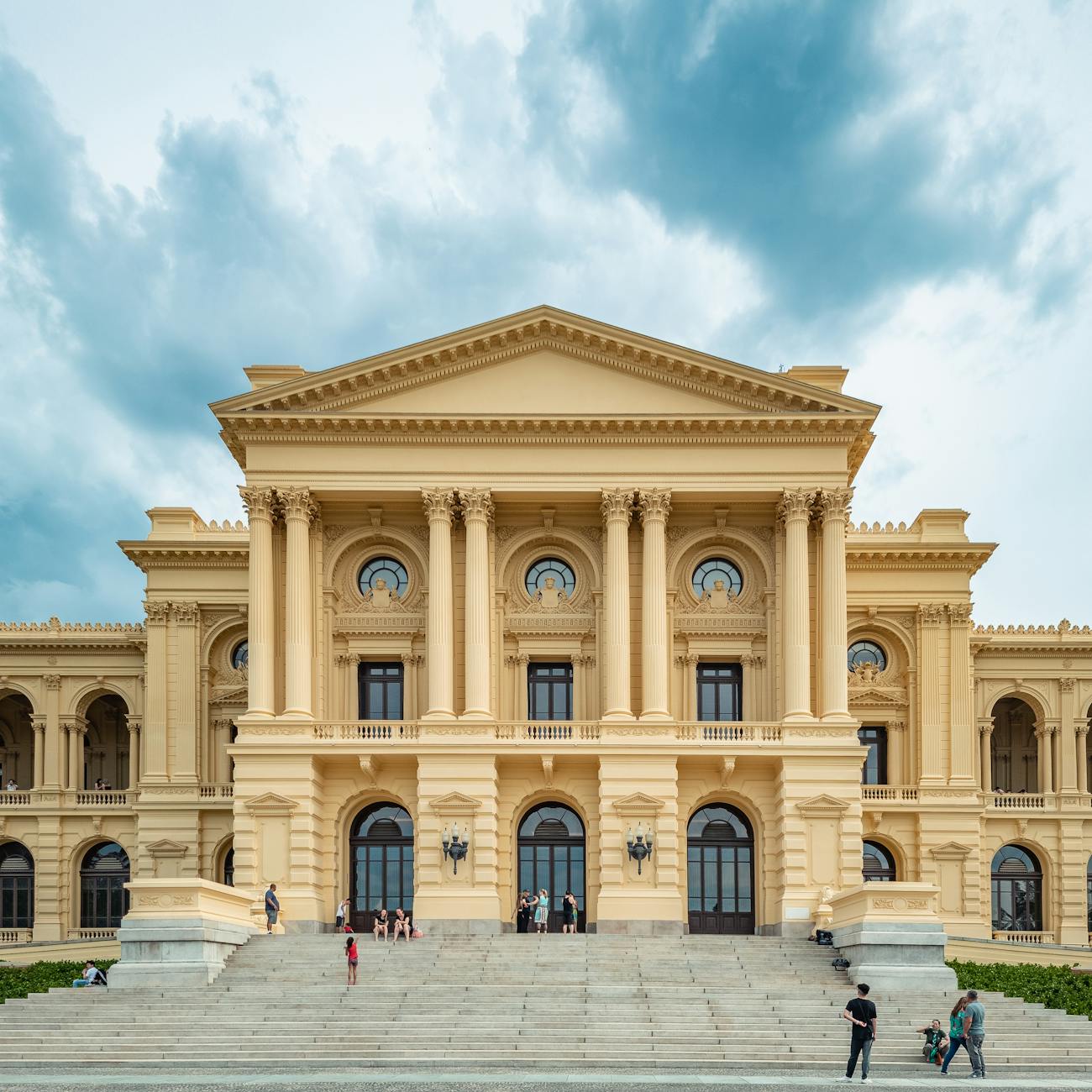 Romanian Cinema and Theatre