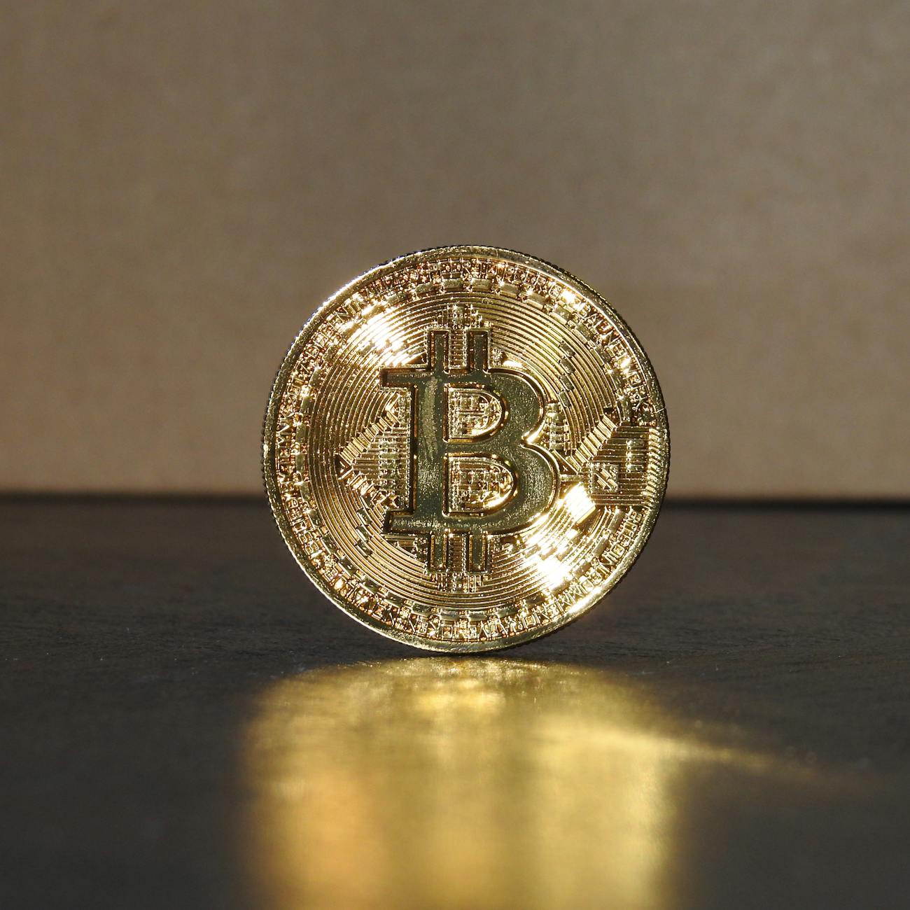 Business Applications of Blockchain and Tokenization