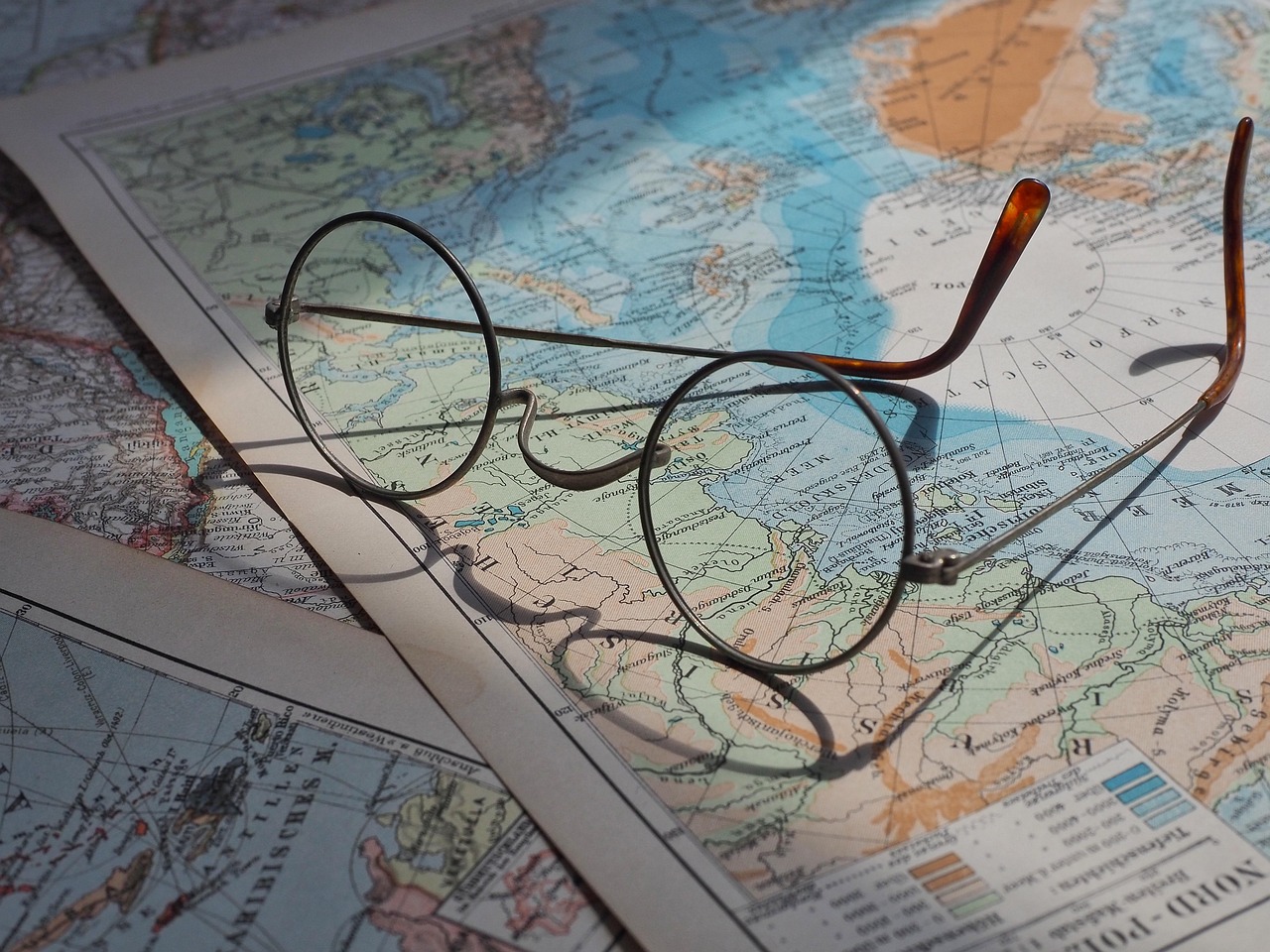 Marine Cartography and Geographic Information Systems
