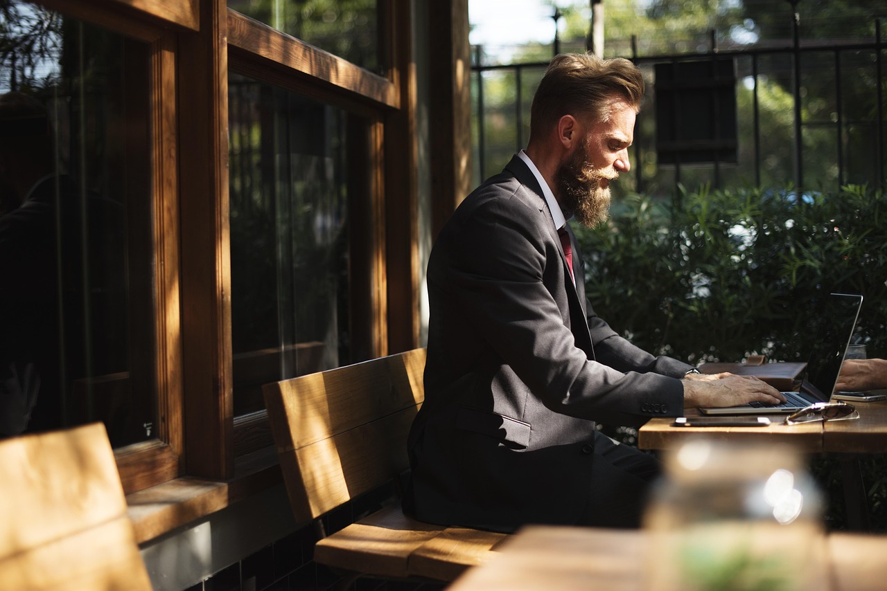 Cross-Cultural Communication in Business  