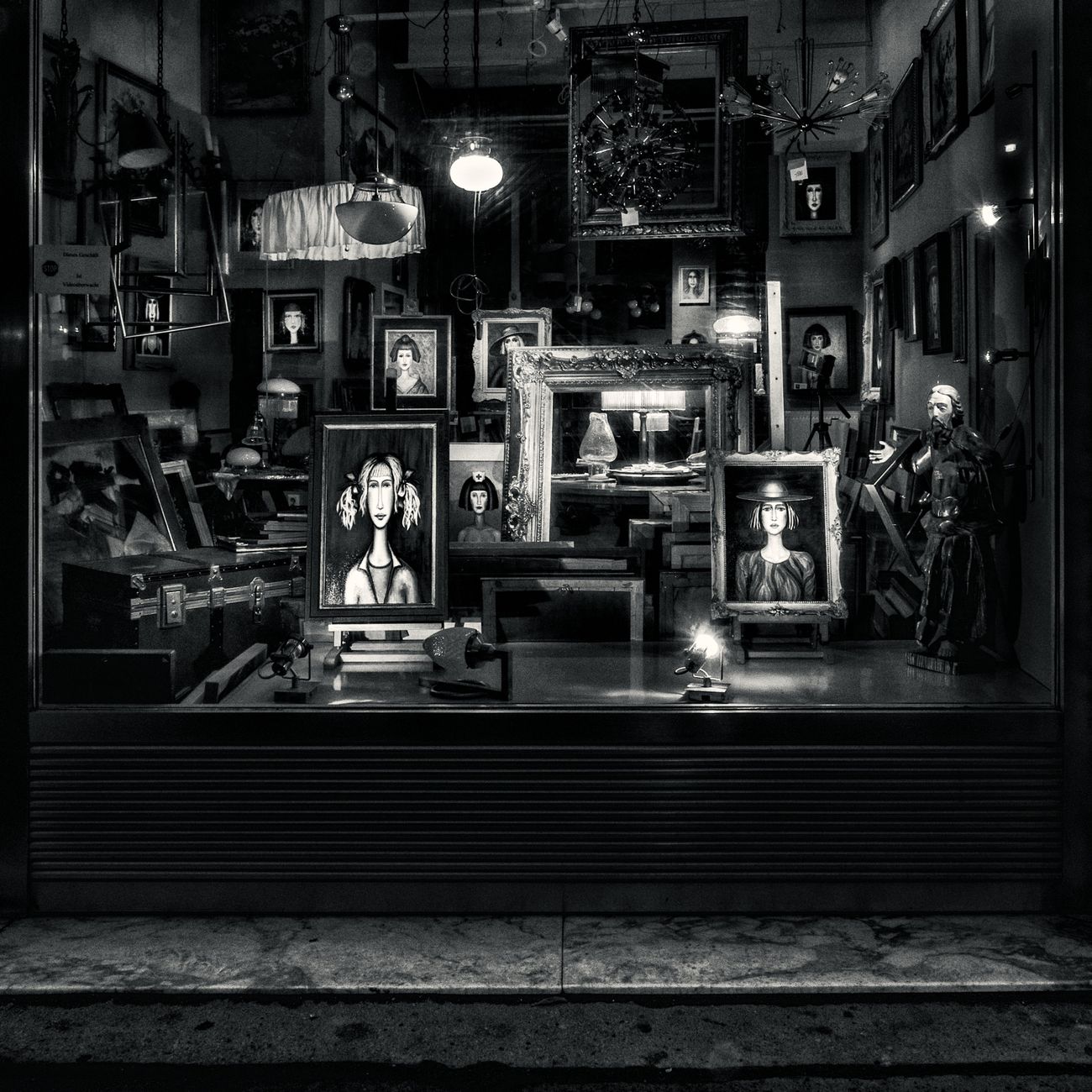 Art Market and Auction Logistics