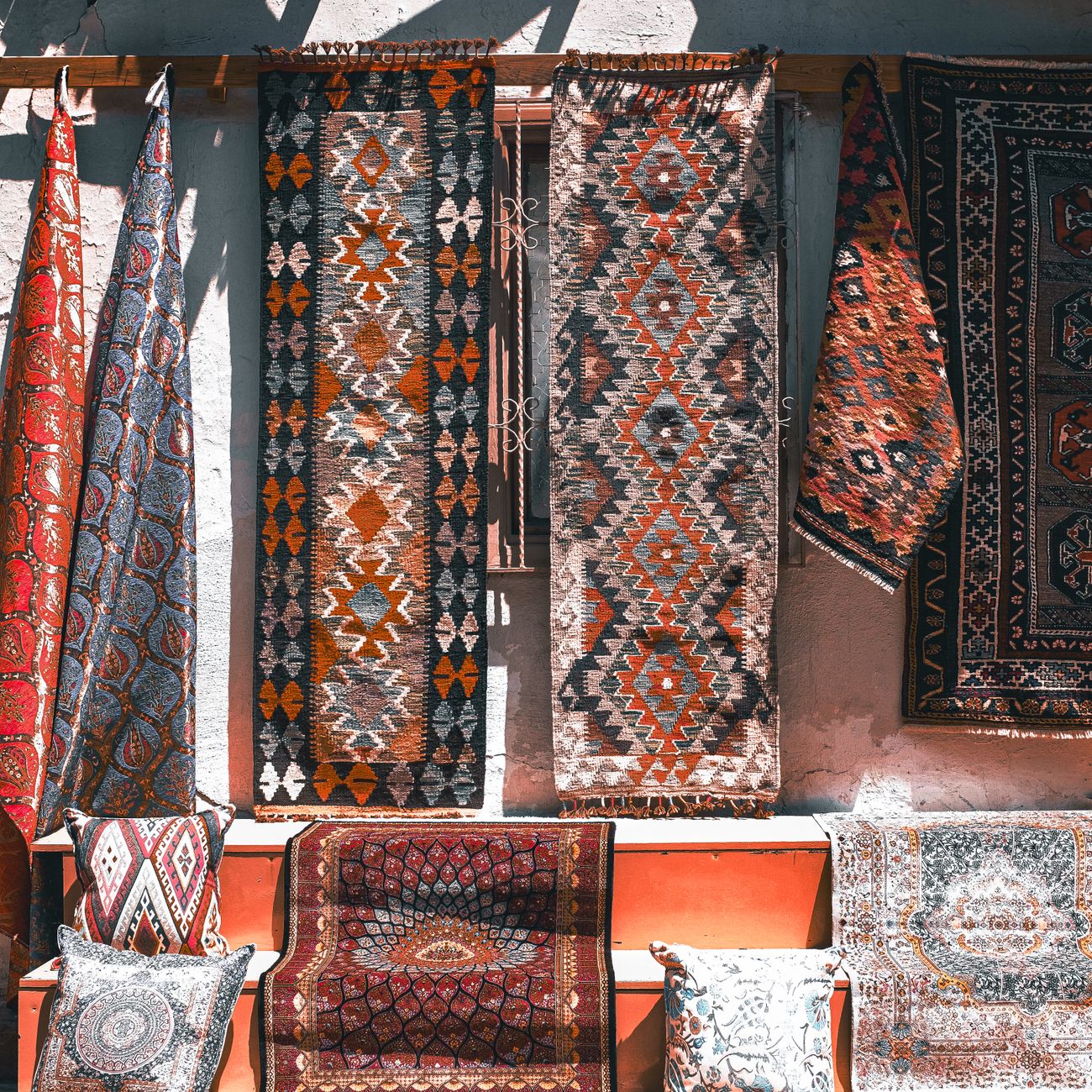 Display and Storage of Textiles