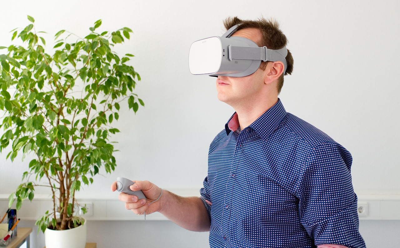 Robotics and Virtual Reality in Autism Intervention