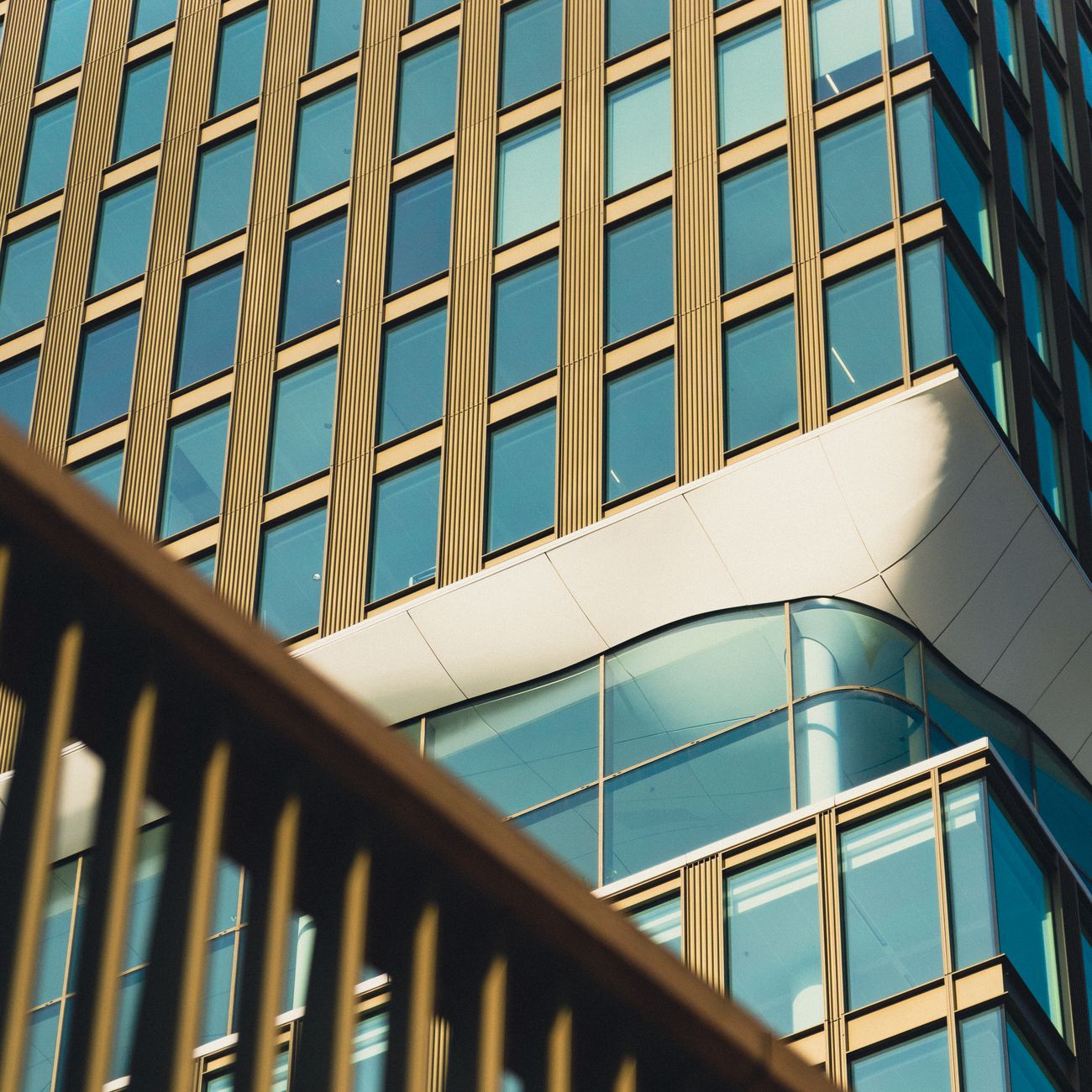 Advanced Contract Law and Negotiation in Oil and Gas